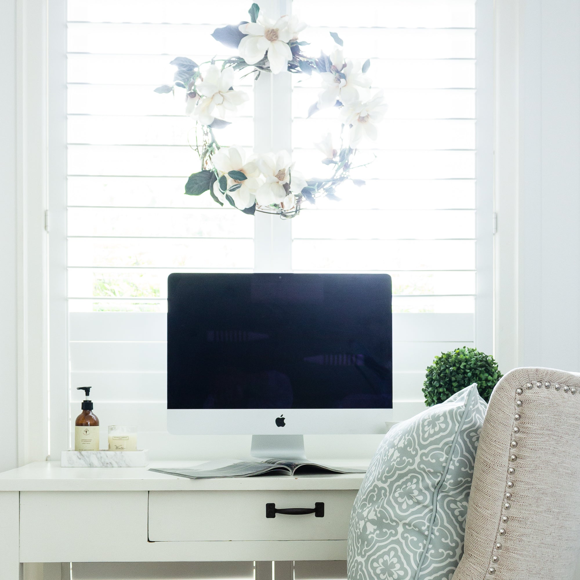 Amalfi Tulip Scroll Cushion - Greens - Hydrangea Lane Home