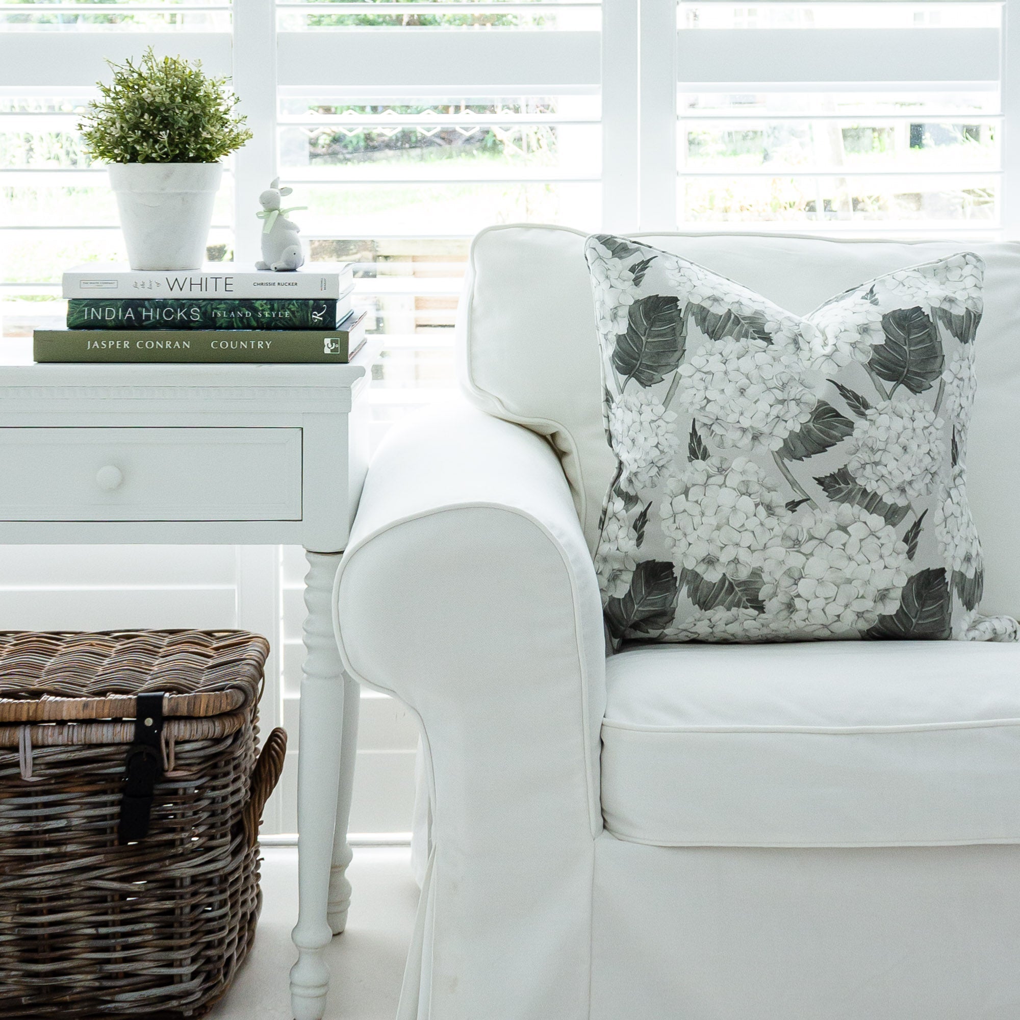 Hydrangea Garden Cushion - White - Hydrangea Lane Home