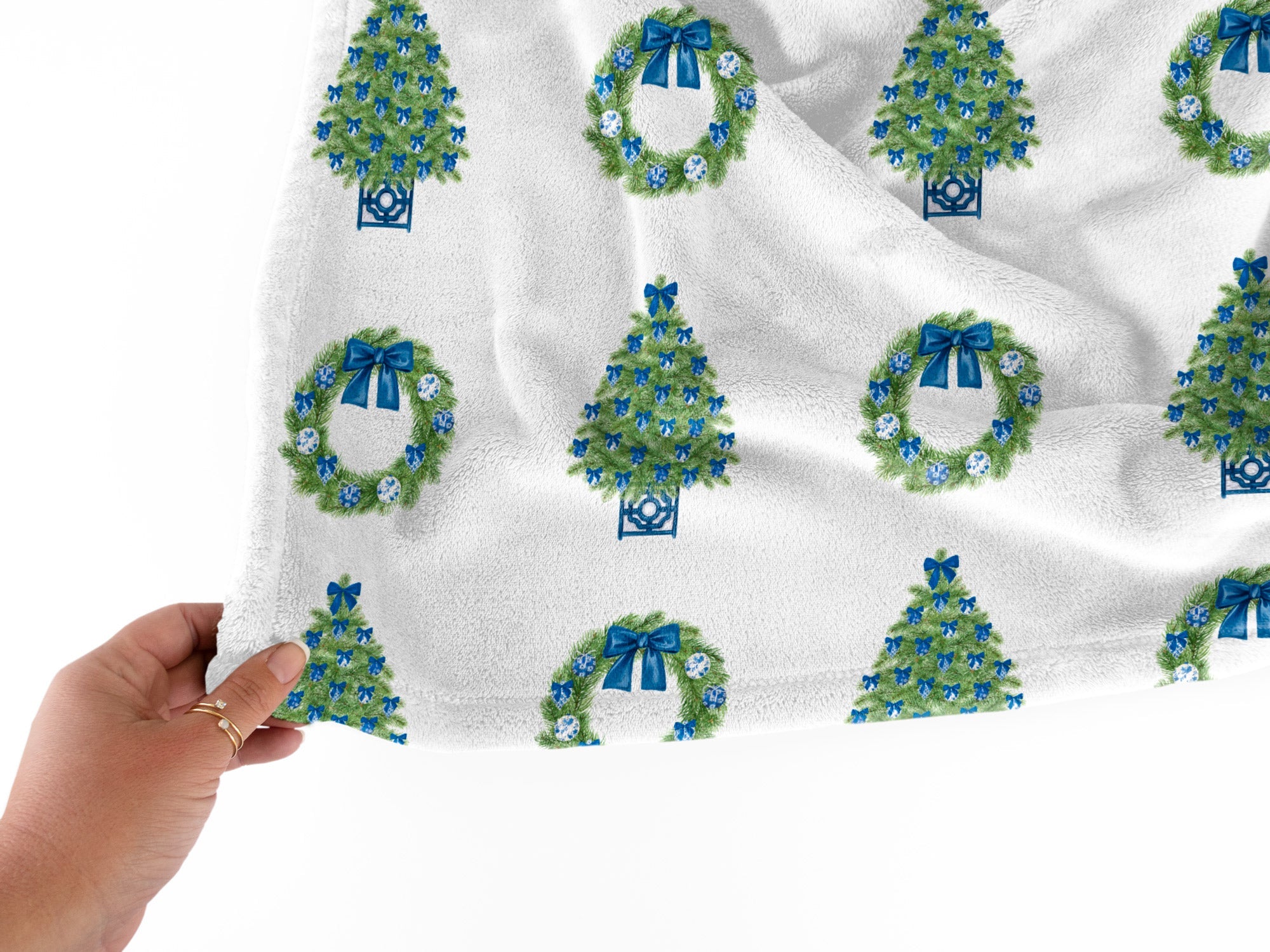 Chinoiserie Christmas Tree and Wreath Blanket - White - Hydrangea Lane Home