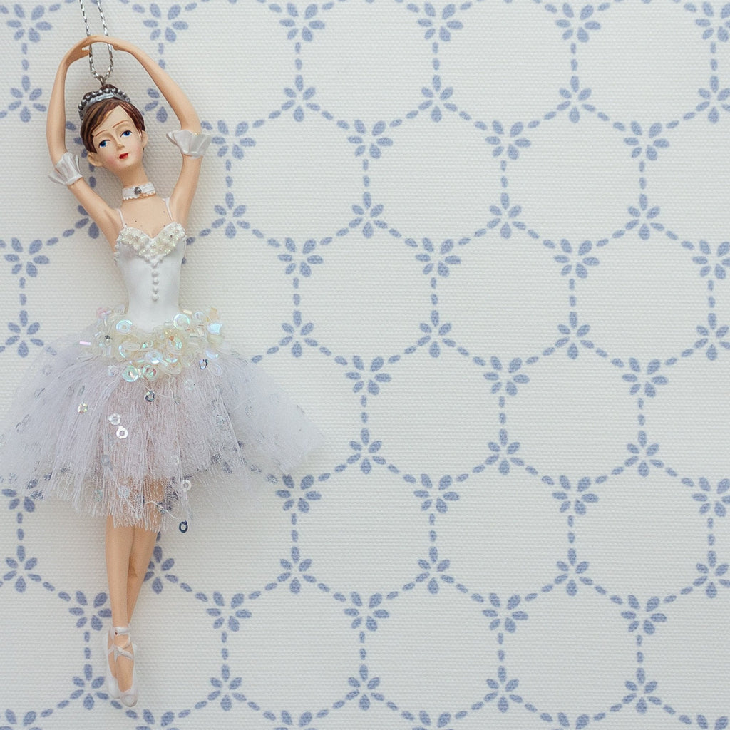 Daisy Chain Fabric - Cornflower - Hydrangea Lane Home