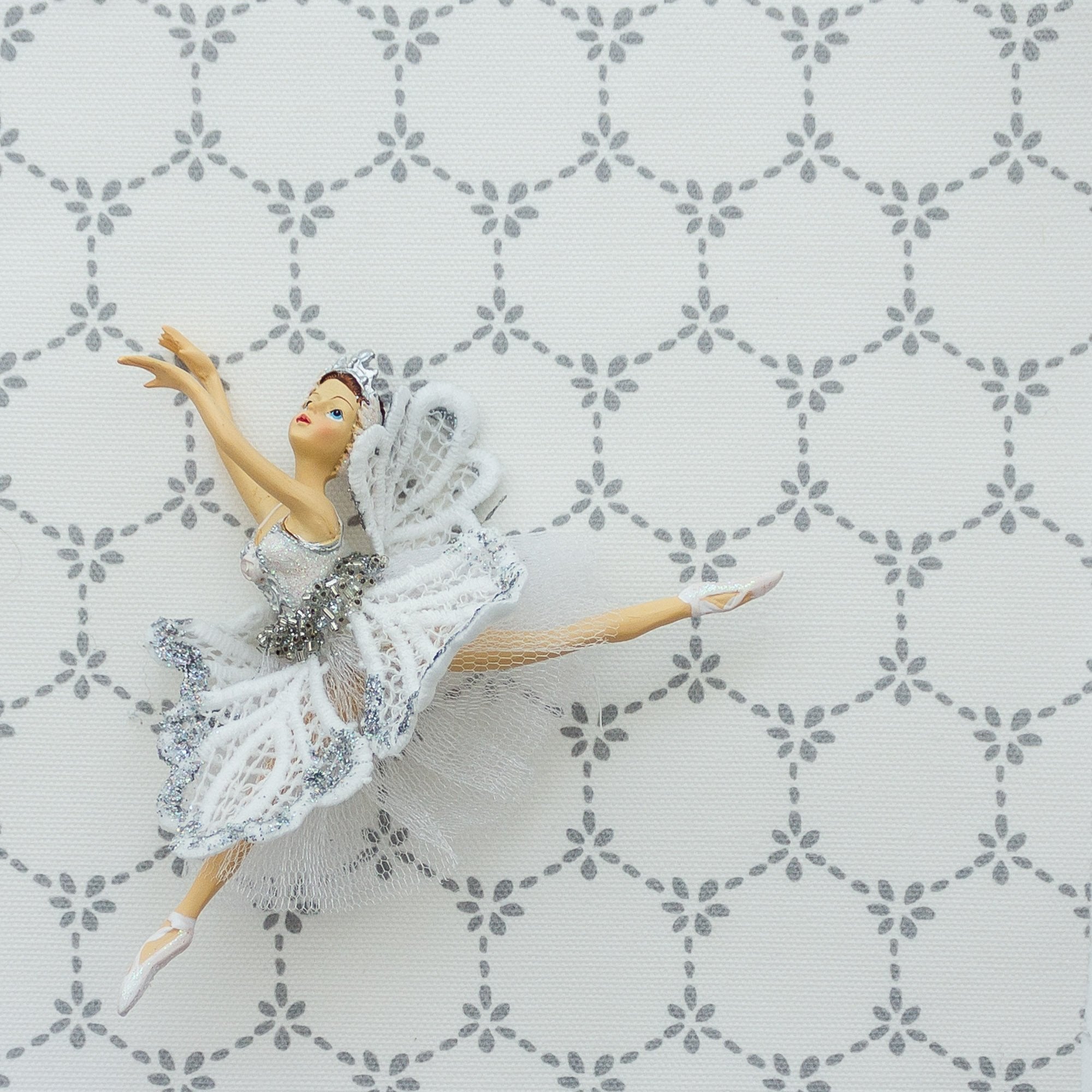 Daisy Chain Fabric - Koala - Hydrangea Lane Home