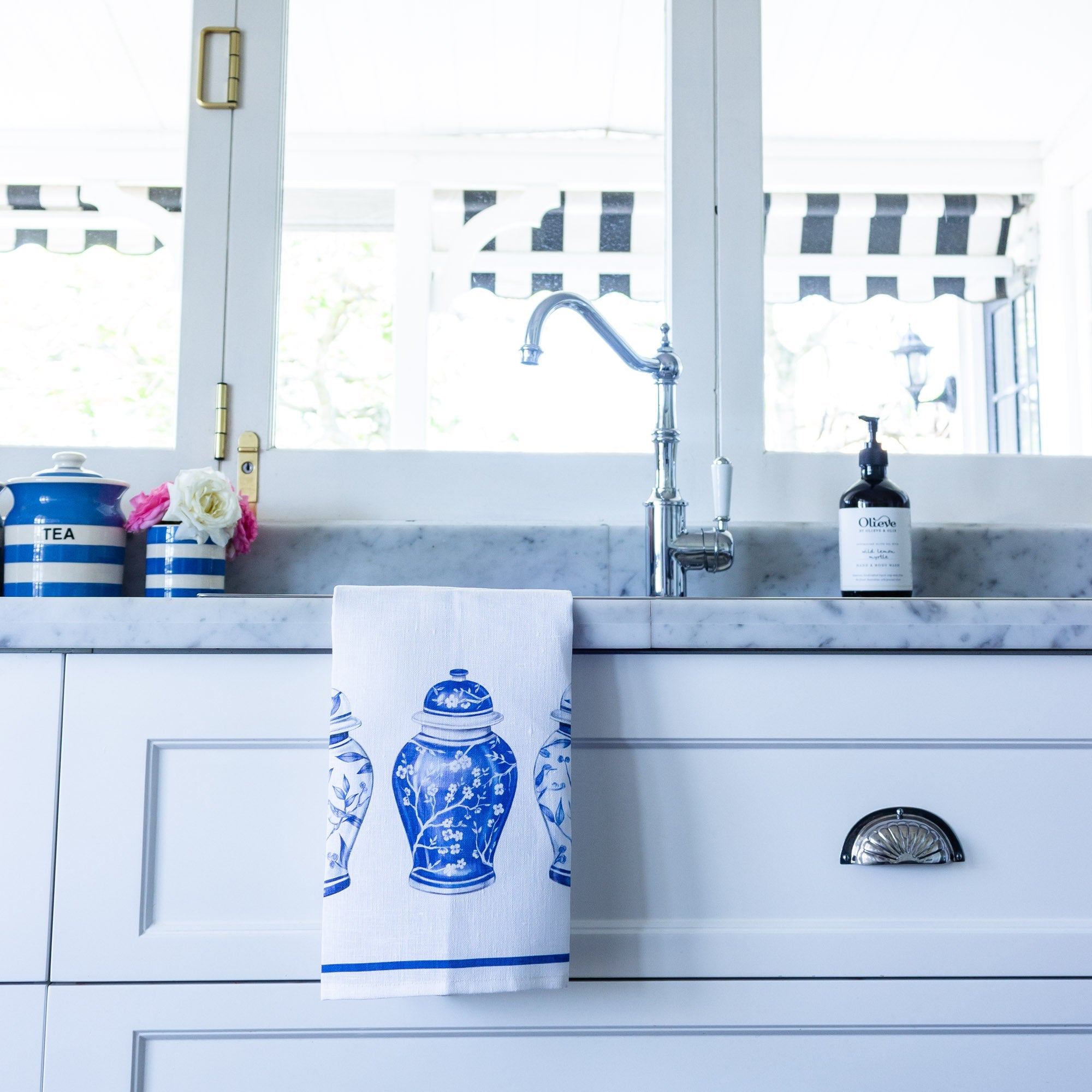 Ginger Jar Chinoiserie Tea Towel - Hydrangea Lane Home