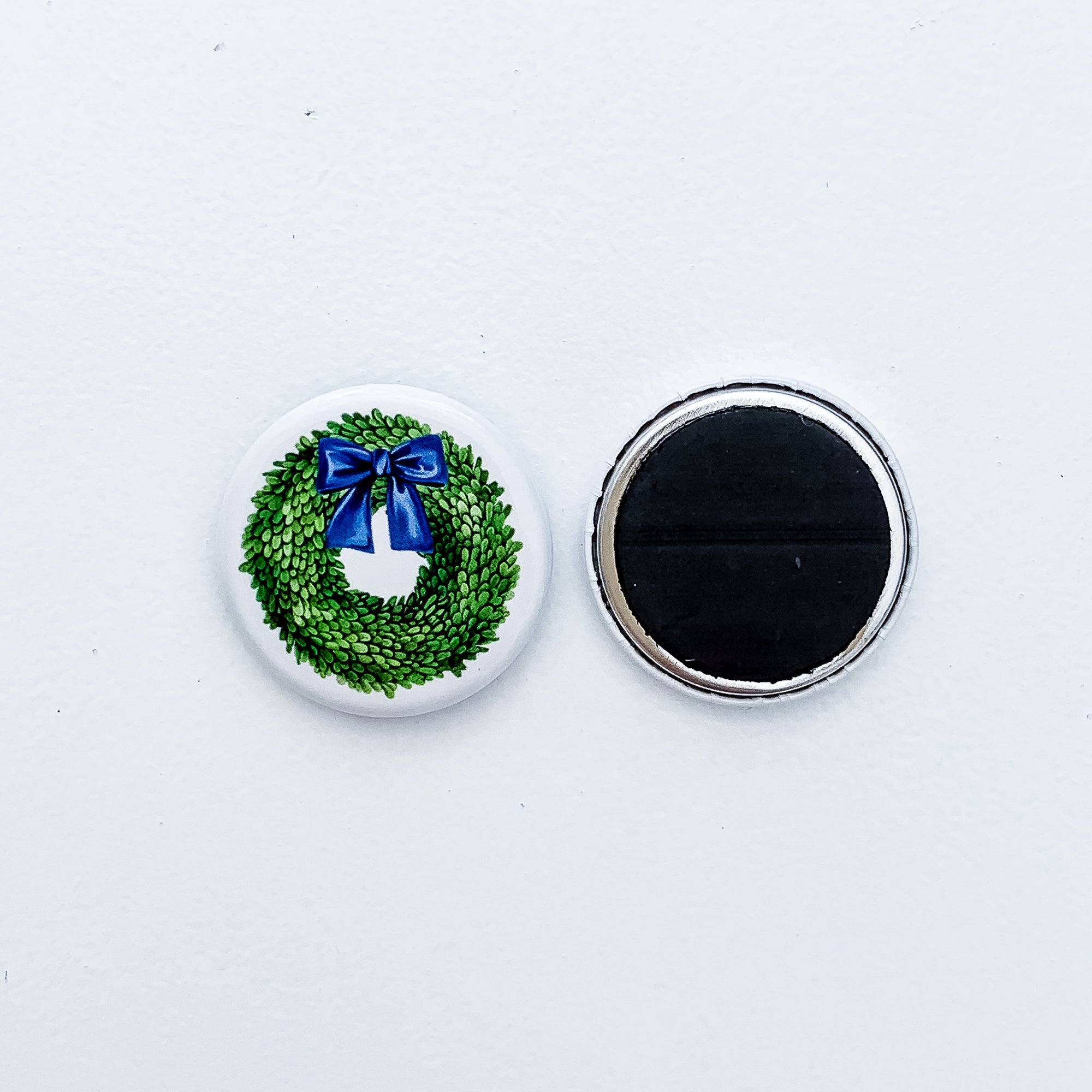 Wreath Blue Bow Magnet - Hydrangea Lane Home