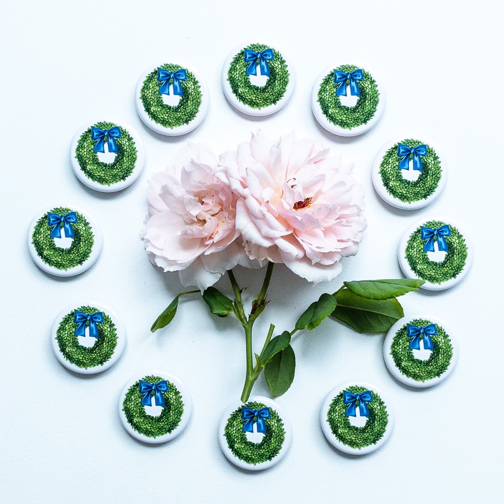 Wreath Blue Bow Magnet - Hydrangea Lane Home